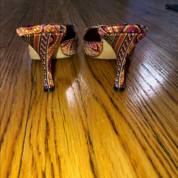 Manolo Blahnik Pink Paisley Mules Pointed Toe - Picture 6 of 8